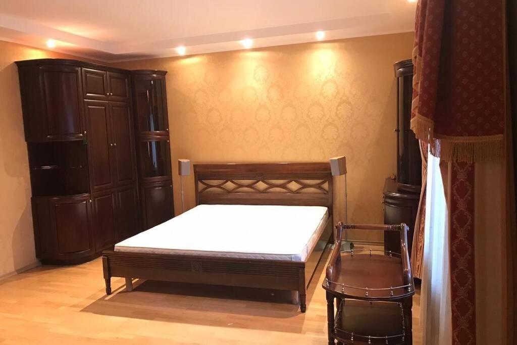 One Bedroom Kreschatik Str 4 キエフ エクステリア 写真